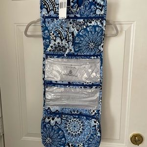 BRAND NEW VERA BRADLEY TRAVEL ORGANIZER